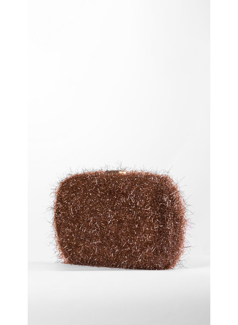 كيفيلي حقيبة كلتش كاكاو بلمسة لامعة - Image 2